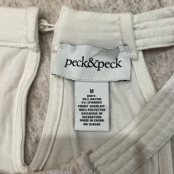Peck and peck halter top . White with sequins. Size medium. - Picture 3 of 4